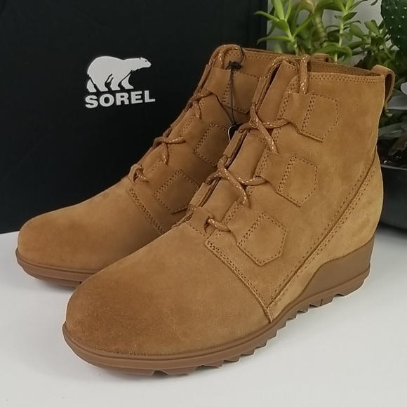 sorel waterproof wedge bootie